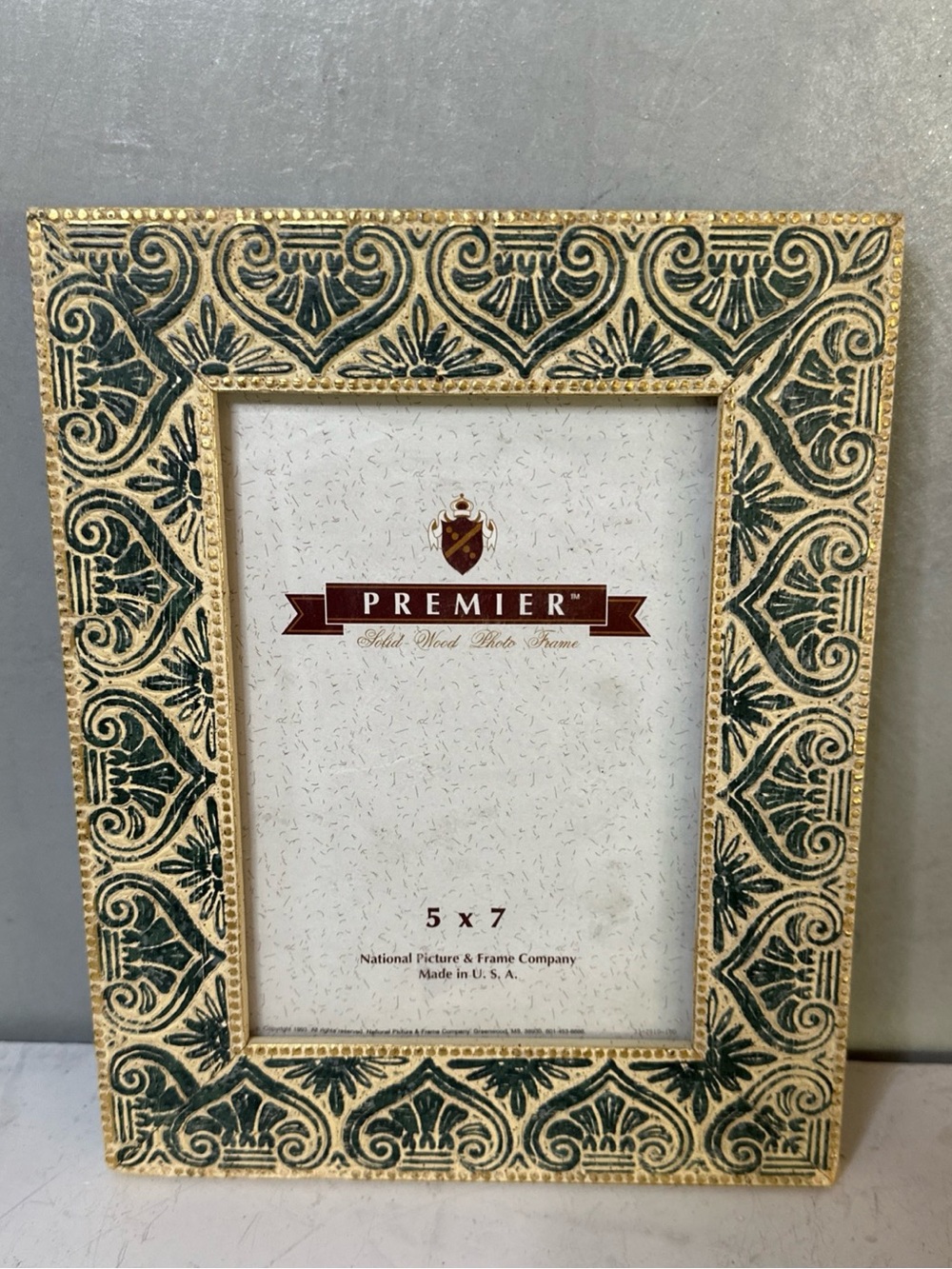 NATIONAL PIC PREMIER ORNATE 5X7 WOOD FRAME MADE IN ITALY